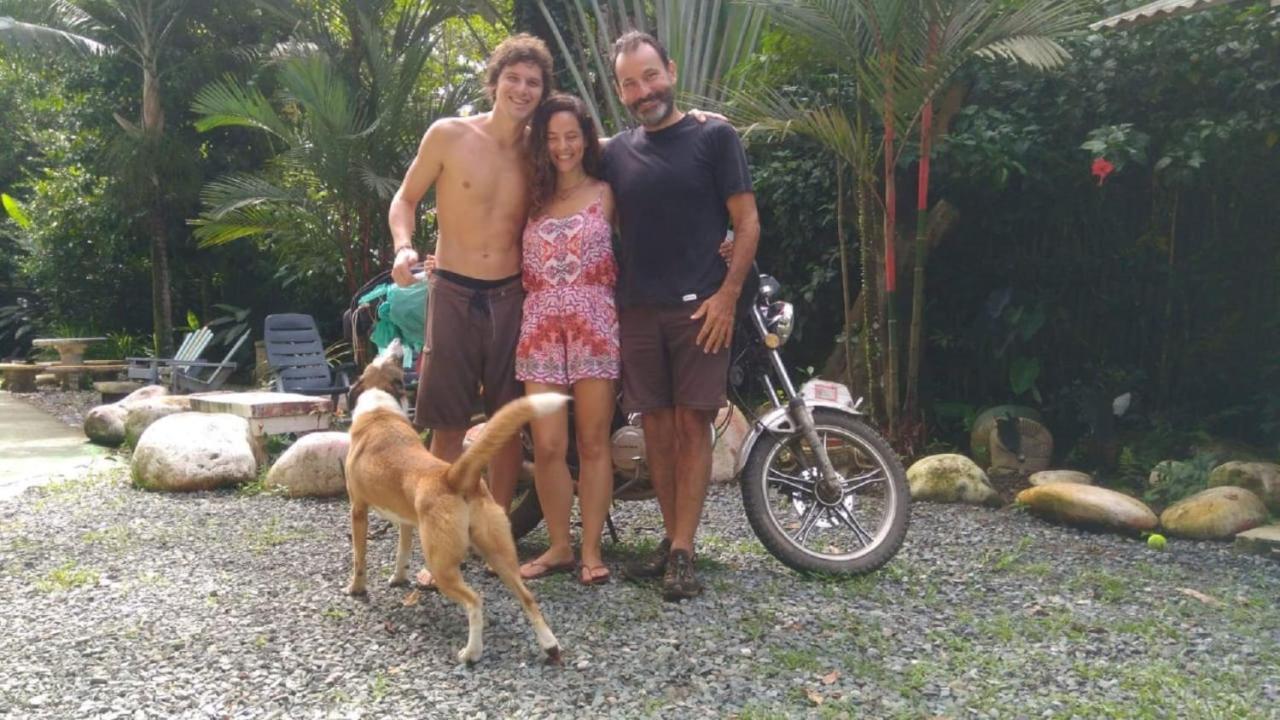 Puerto Viejo de Talamanca Madre Selva Hostel מראה חיצוני תמונה