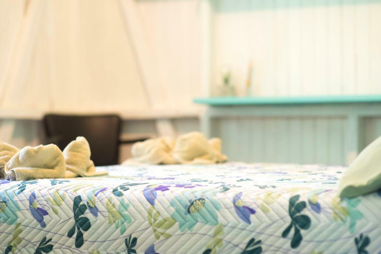 Puerto Viejo de Talamanca Madre Selva Hostel מראה חיצוני תמונה
