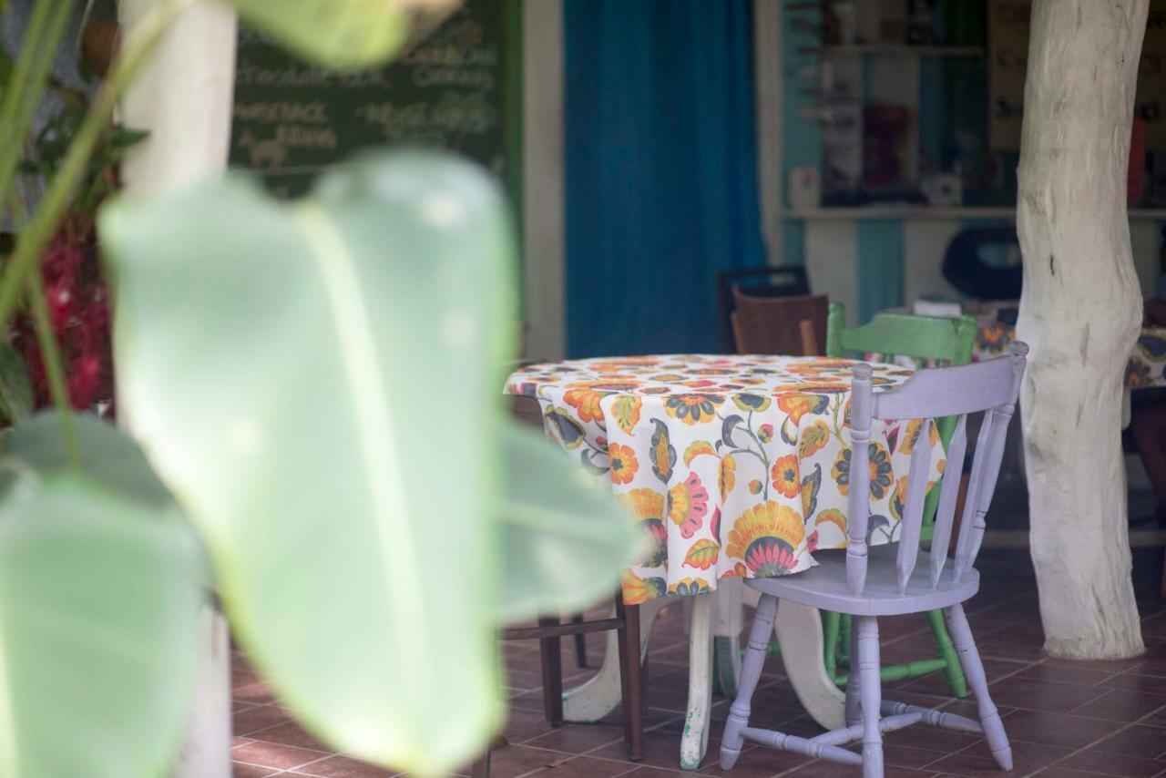 Puerto Viejo de Talamanca Madre Selva Hostel מראה חיצוני תמונה